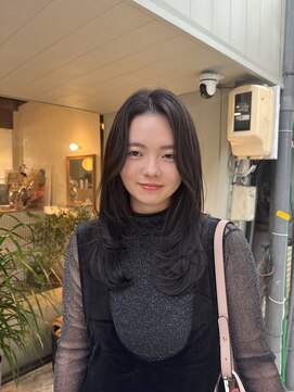 ティーヘア トナリ(t.hair tonari) 大人可愛い巻き髪スタイル/2wayシースルーバング/髪質改善カラー