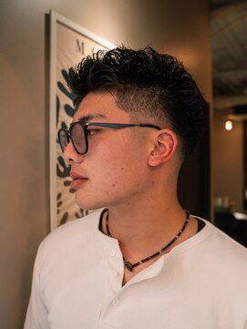 コージーニーヨンナナ 船橋駅(COZY247) メンズカット/パーマ/ニュアンスパーマ/フェザーパーマ[船橋駅]