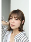 表参道酸性ストレート艶髪ミディアムレイヤーアッシュグレー30代