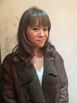 マリーアン(marie-anne) 透け感アッシュ☆ツヤロング