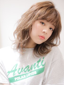 ネオリーブ チロル 横浜西口店(Neolive CiroL.) 小顔レイヤー 透け感ベージュ