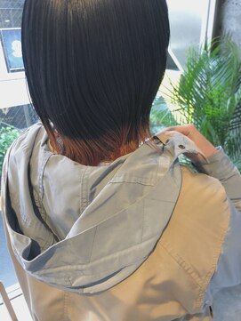 ビビト(bibito) bibito 切りっぱなし ボブ ブリーチ オレンジ マニッシュ 個性的