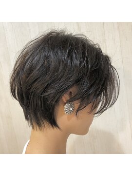 グランアージュ 北千住(grandage) お洒落なくびれミニウルフ☆【榎本樹道】