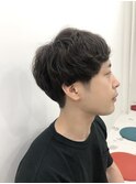モノトーンなマットアッシュ×パーマ