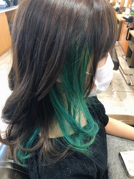 ラズ(Laz hair) ターコイズインナーカラー