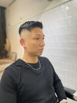 メリケンバーバーショップ フクオカ(MERICAN BARBERSHOP FUK)&nbsp;かき上げヘアショートレイアーくせ毛風パーマコンマヘアS90