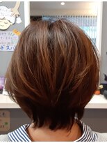 カラット グレイカラー×ショート