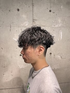 スリー 横浜(THREE) 【GEN】指名 波巻き/波巻きスパイラル/メンズカット