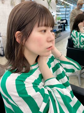 ビューズ オオサカ(VIEWS OSAKA) 大人ガーリー/チョコレート/モード/プリカール[肥後橋駅]