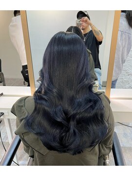 ブレンド 渋谷(BLend) グレージュマチルダボブインナーグレージュ 前髪ブルーブラック