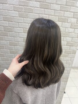 ヘアサロン キュー(hair salon Q) アッシュカラー