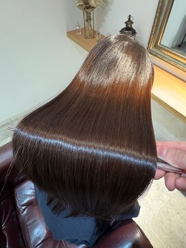 ベルラ(BeLuRA) 美髪矯正すると…乾かすだけで…