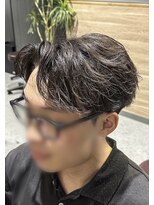 アクシアリミテッド(axia limited)&nbsp;ツイスト　フェザーパーマ　フェザーショート　センターパート