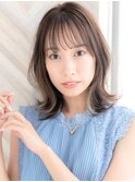 透明感グレージュイヤリングカラー/抜け感くびれミディアムボブ