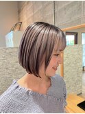 ボブスタイル　シルバーアッシュ