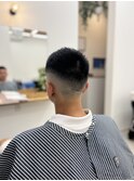 メンズスキンフェードベリーショートオシャレボウズアップバング