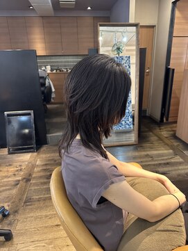 ファービヨンド(far beyond) 【髪が多い方おススメ】黒髪大人ウルフスタイル