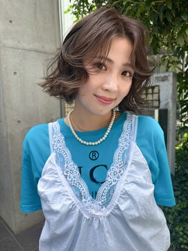 ルーム(Loom.) 顔周りレイヤーボブカット透明感カラーブリーチなしカラー