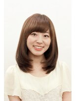 2階の美容室&nbsp;清楚なミディアム