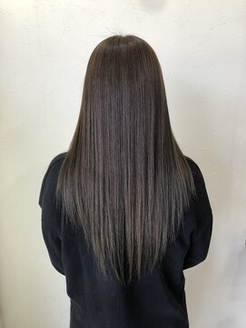 リズ オブ ヘアー(Lis of hair) グレージュ☆