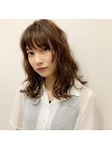 パーマ風巻き髪スタイル