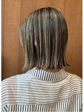 サロンドオクシー(Salon de OXY) 切りっぱなしボブ