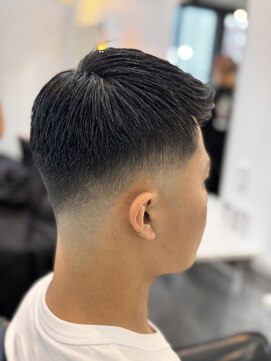 ラビス(Lovis) ハッシュカット/フルバング/似合わせカット/レッドブラウン