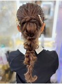 結婚式 列席 二次会 お呼ばれ 編みおろしポニー×ヘアピンアクセ