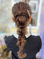 結婚式 列席 二次会 お呼ばれ 編みおろしポニー×ヘアピンアクセ