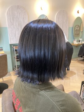 アンフィ 矢向(Anphi) 9-4　外はねボブ