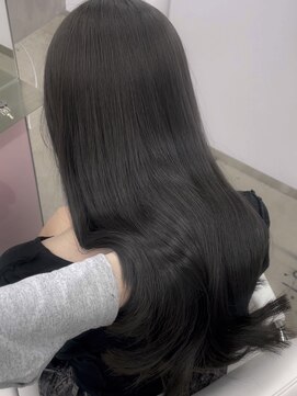 エヌアイ オモテサンドウ(ni omotesando) オリーブグレージュ/赤み消しカラー/ツヤカラー上野