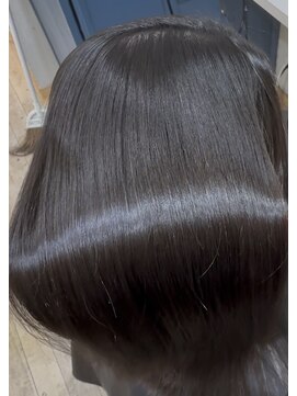 ボクノ(bokuno) 大人のための【凛としたツヤ髪ショート】