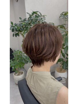 クム 横浜(qumu) 大人ショート × ベージュ【神永】