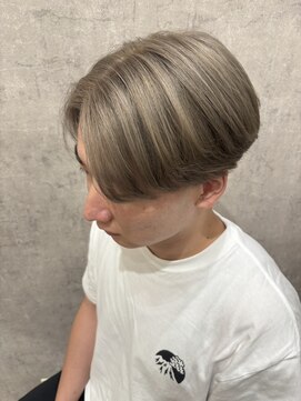 リースリー(Re.3 connecting beauty) 外国人風ミルクティーベージュ