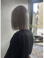 シウン(SIUN.)&nbsp;ホワイトベージュ