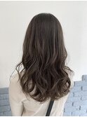 オリーブベージュ