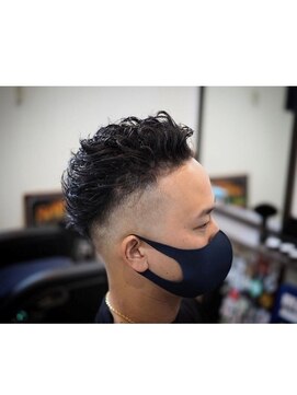 リヴ ヘアワークス(LiVE HAIR WORKS) skinfade×perma