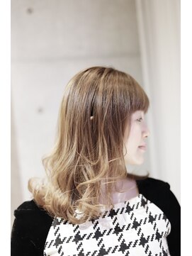 アドミラル ベー ヘアーデザイン(Admiral b Hair design) ブリーチ 無しベージュ！堀江美容室 /南堀江 /髪質改善 悩み解決