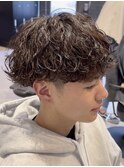 波巻きスパイラル刈り上げマッシュツーブロ