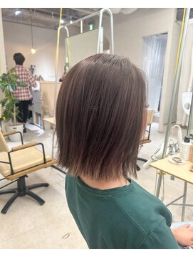 フルールバイアヴァンスクロス(Flulu by avance. cross) ラベージュ×ヘイリーボブ