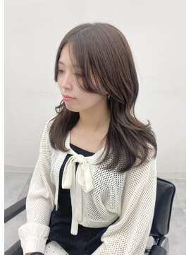 アンリ(Anli) 【tomomi＊韓国　韓国ヘア　ブラウンカラー　レイヤーカット】
