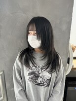 リュッカ(Lyuck) 【MANA】レイヤー/レイヤーカット/ウルフ/ロングレイヤー