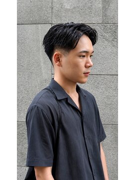 ネイヴィル(navile) ニュアンスセンターパート×ビジネスヘア