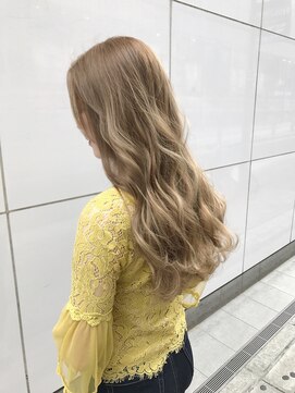 トリコ心斎橋(trico) 痛まないブリーチでシルキーベージュ 【トリコ心斎橋店】