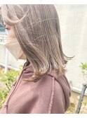 切りっぱなしボブハイトーンカラー