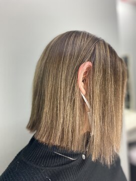 カリーナ(CARINA) ハイライトカラー/デザインカラー