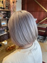 アトリエ バロッコ(atelier Barocco)&nbsp;圧倒的ホワイトシルバー