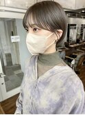 丸みショートボブショートヘアオリーブベージュ20代30代表参道