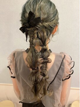 ラフテル(Raftel) 『ひと癖あり＊』なツイン編み下ろしヘア