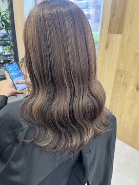 レム 長町店(L.E.M) グレージュ